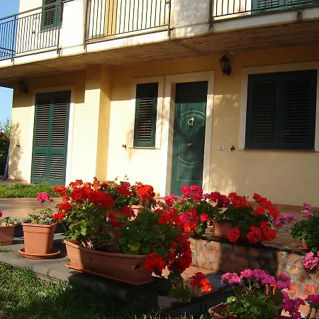 Oda ve Kahvaltı San Leonardo 3*